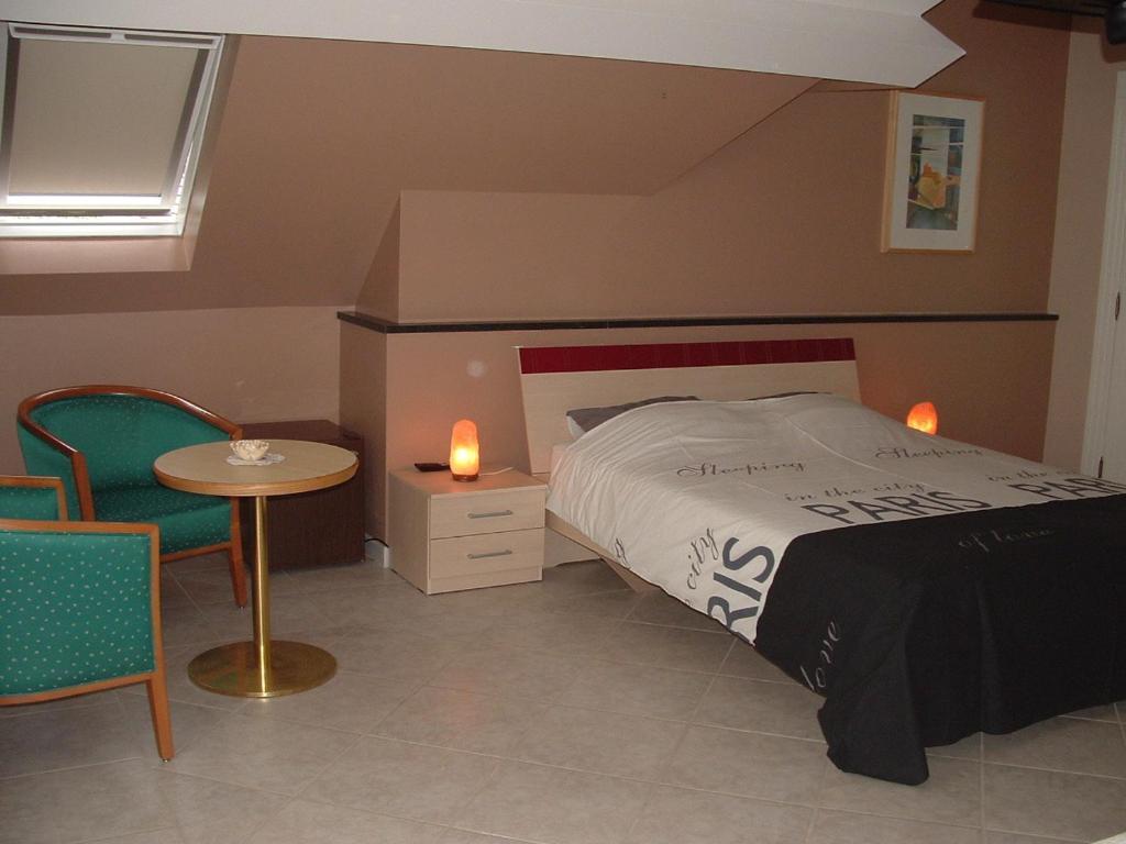 B&B Bij Lieve En Jos Hasselt Habitación foto